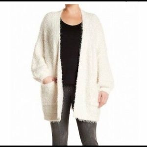 *SALE* NWOT Banana Republic Fuzzy Cream Cardigan Sweater, Small